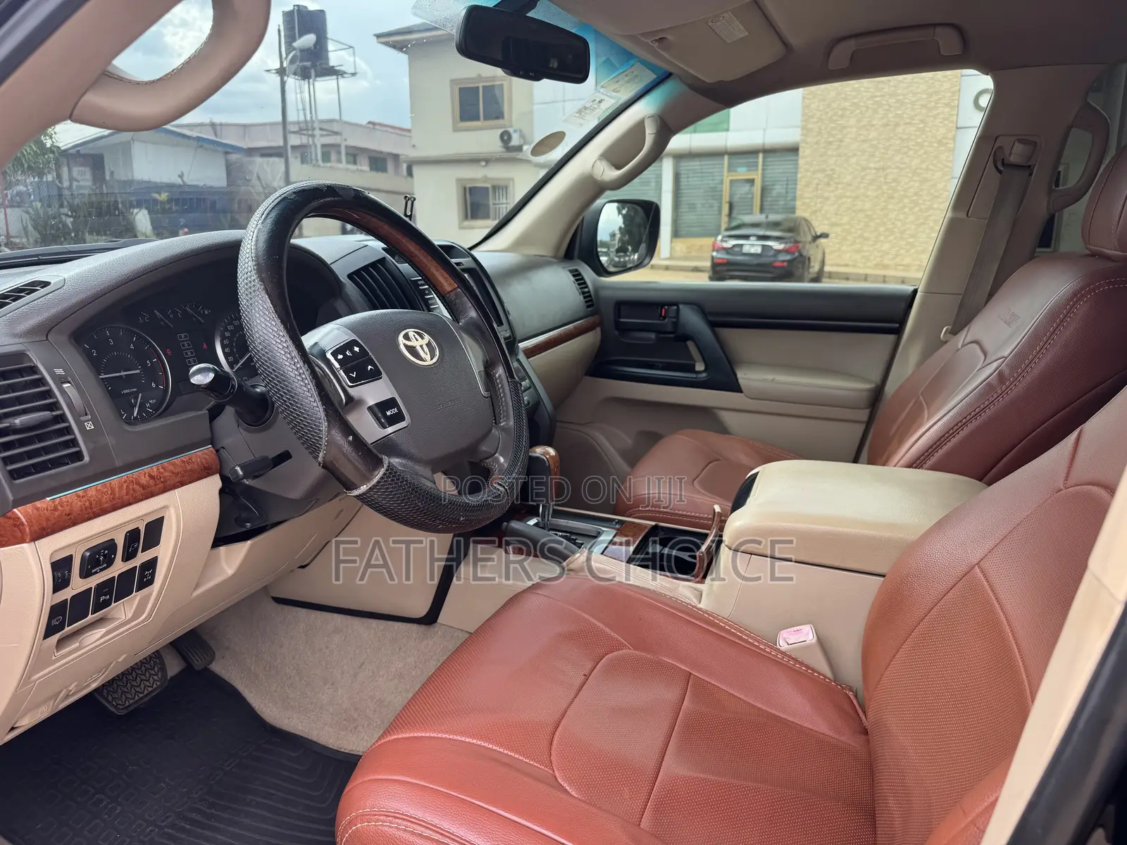 Toyota Land Cruiser 4.5 V8 GXR 2012 Black