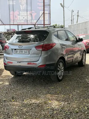 Hyundai Tucson 2012 Blue