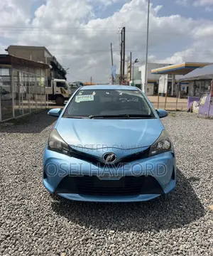Toyota Vitz 2015 Blue