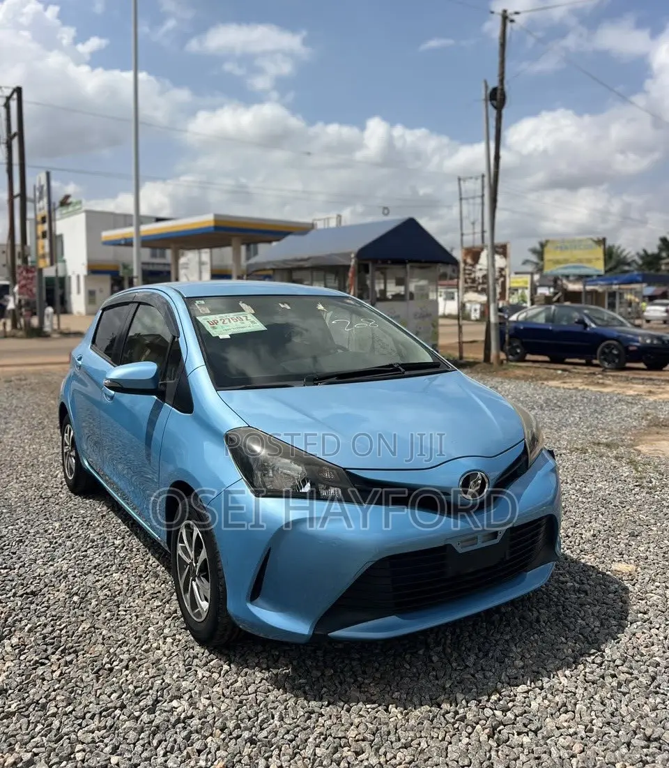 Toyota Vitz 2015 Blue
