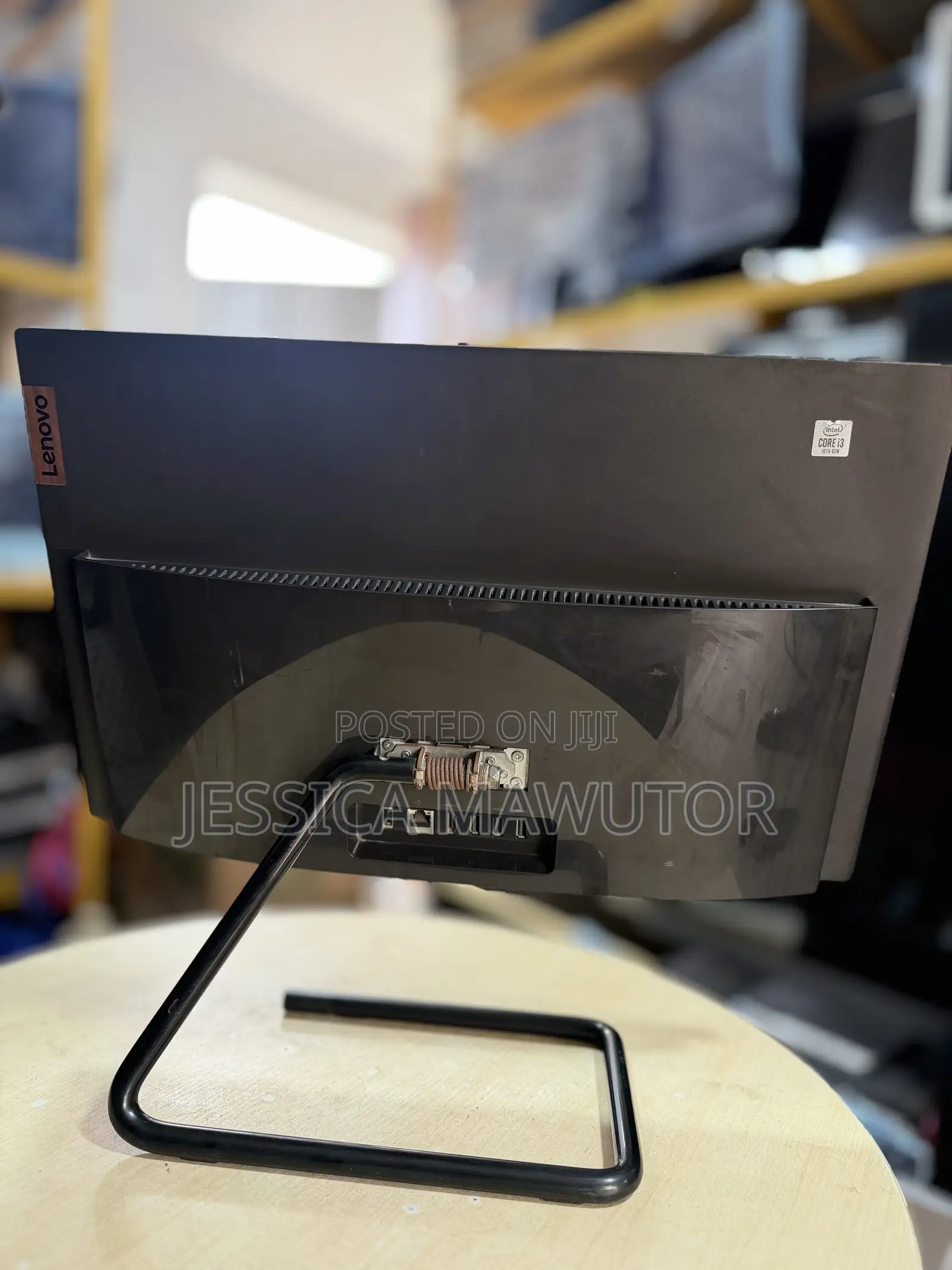 Desktop Computer Lenovo 8GB Intel Core i3 SSD 256GB
