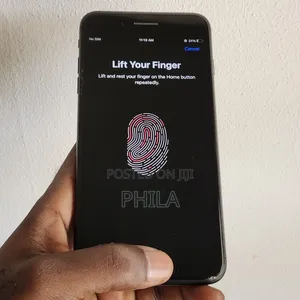 Apple iPhone 7 Plus 32 GB Black
