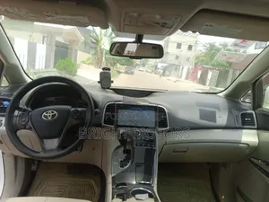 Toyota Venza LE 2013 White