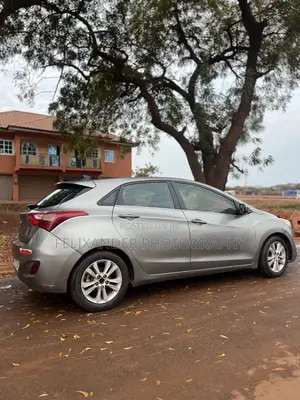 Hyundai Elantra GT 2013 Gray