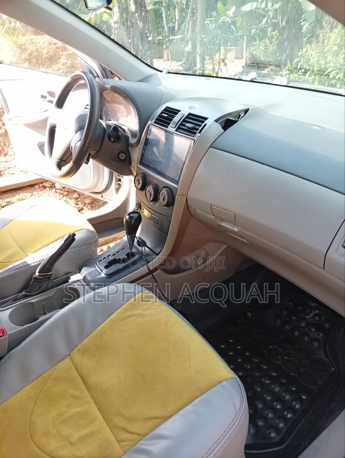 Toyota Corolla LE 4dr Sedan (1.8L 4cyl 4A) 2010 Silver