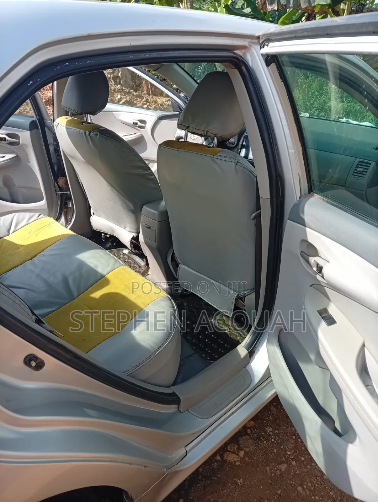 Toyota Corolla LE 4dr Sedan (1.8L 4cyl 4A) 2010 Silver