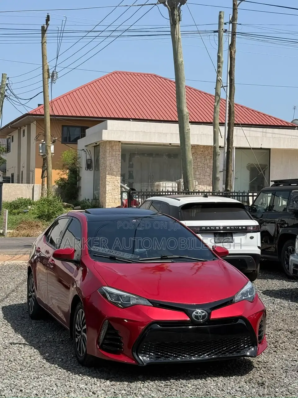 Toyota Corolla XLE 4dr Sedan (1.8L 4cyl CVT) 2017 Red