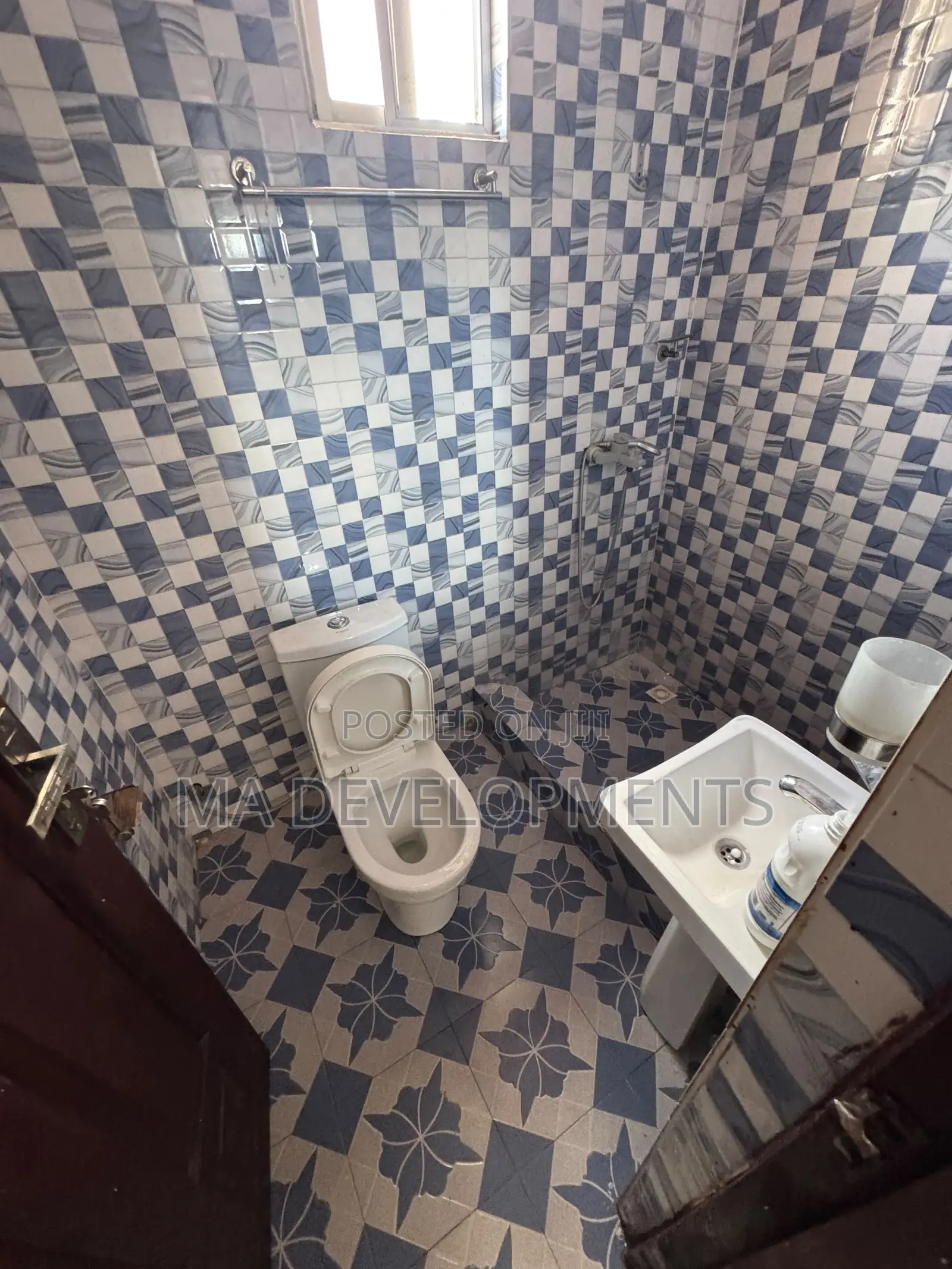 2bdrm Apartment in Madev Realty, Achimota for rent