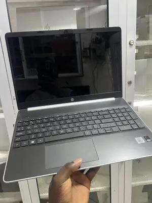 Laptop HP 15-da2933nia 8GB Intel Core i5 SSD 256GB