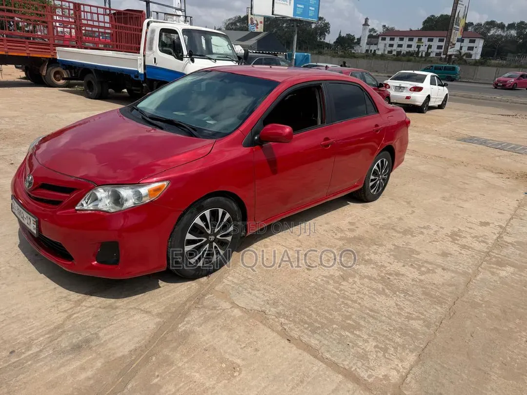 Toyota Corolla 2012 Burgundy
