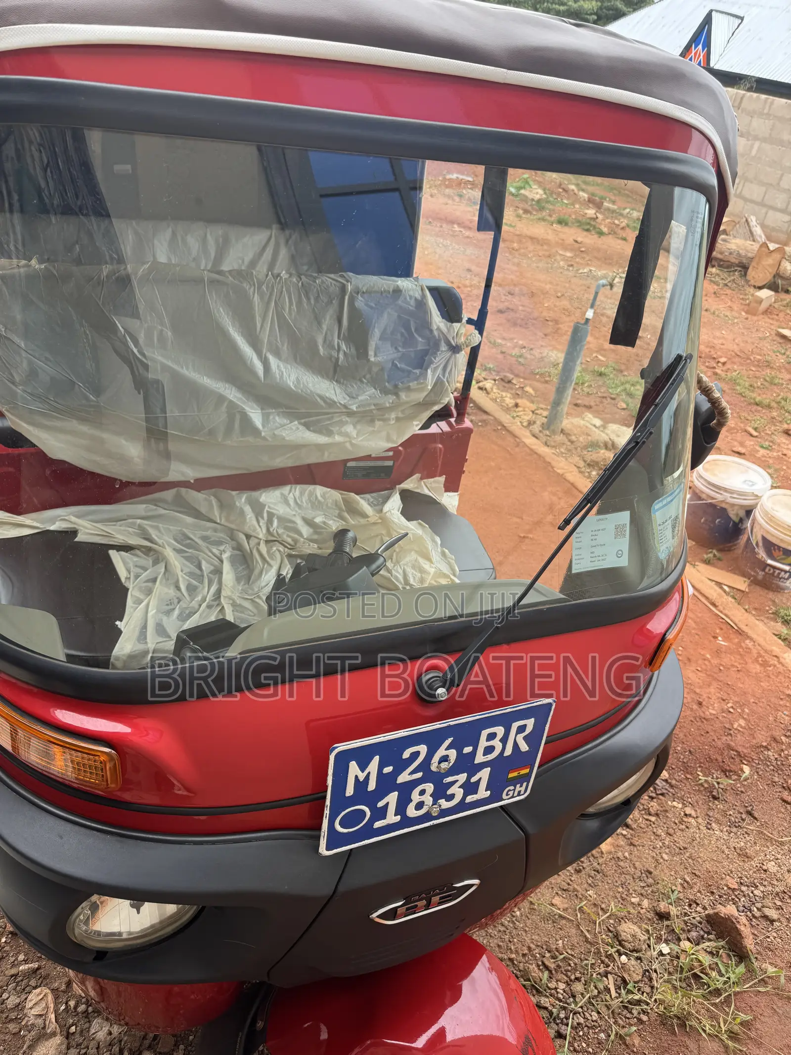Bajaj RE 2016 Red