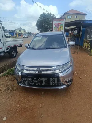 Mitsubishi Outlander 2016 Silver