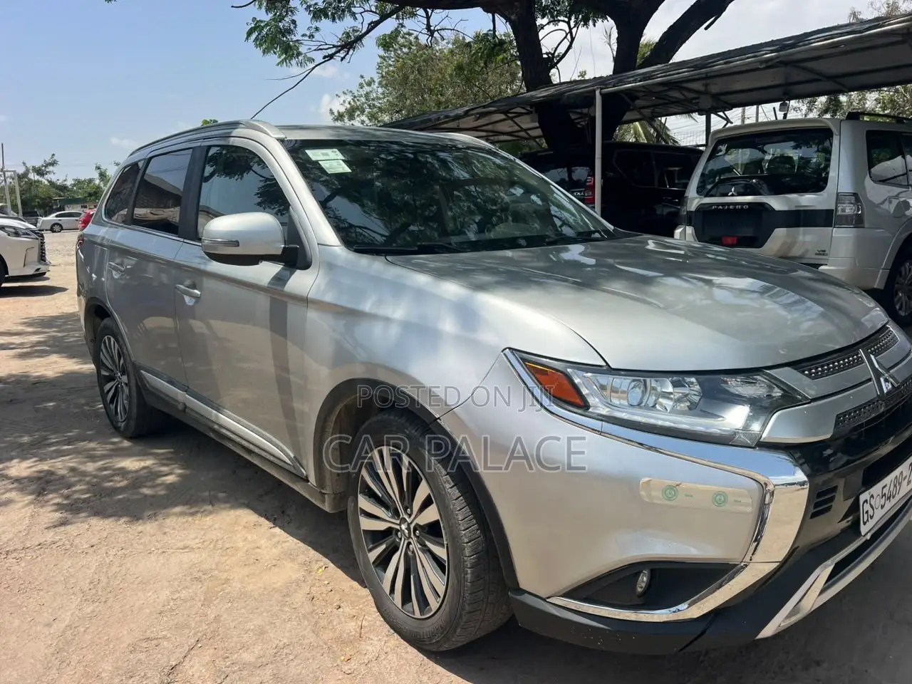 Mitsubishi Outlander SE FWD 2020 Silver