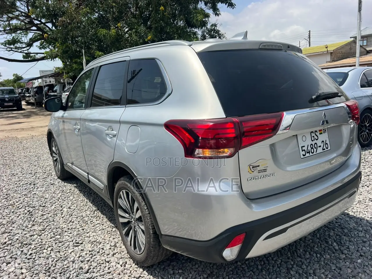 Mitsubishi Outlander SE FWD 2020 Silver