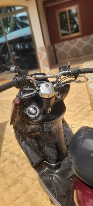 Yamaha Majesty 2018