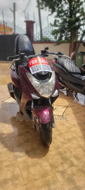 Yamaha Majesty 2018