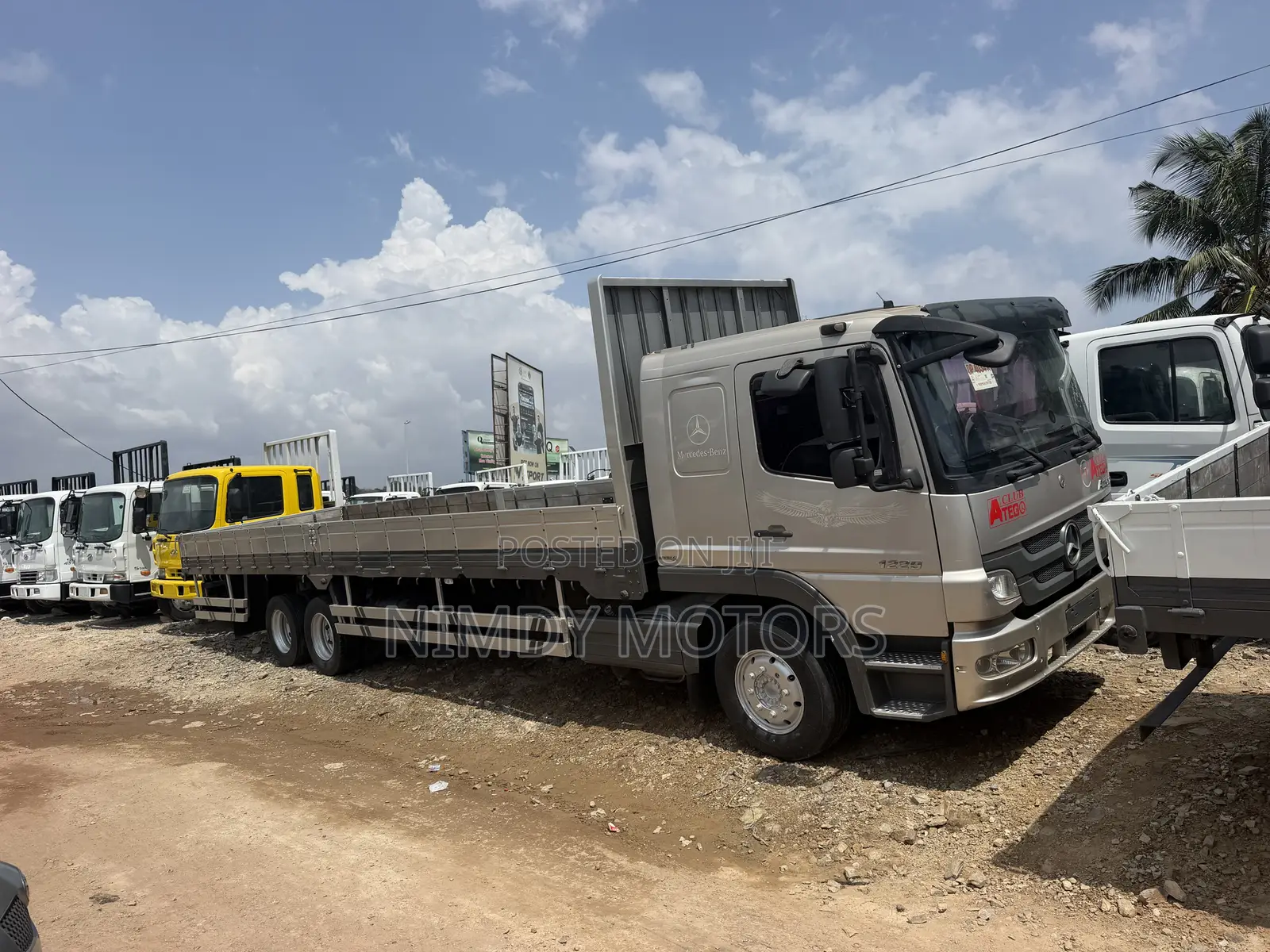 Long Atego Truck