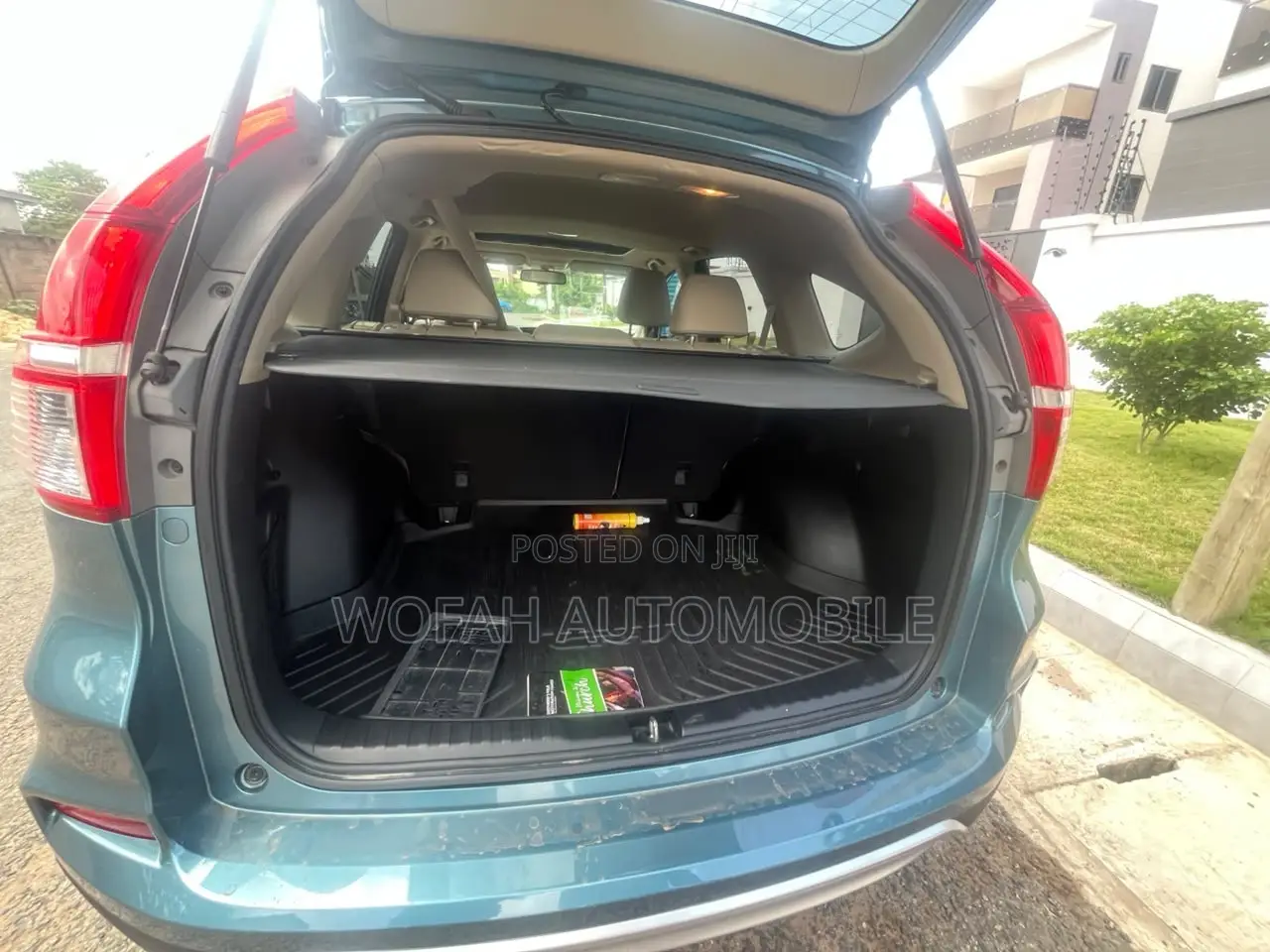Honda CR-V Touring 4dr SUV AWD (1.5L 4cyl CVT) 2017 Blue