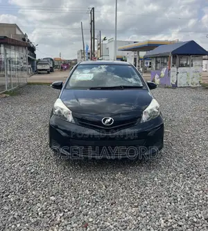 Toyota Vitz 2014 Black