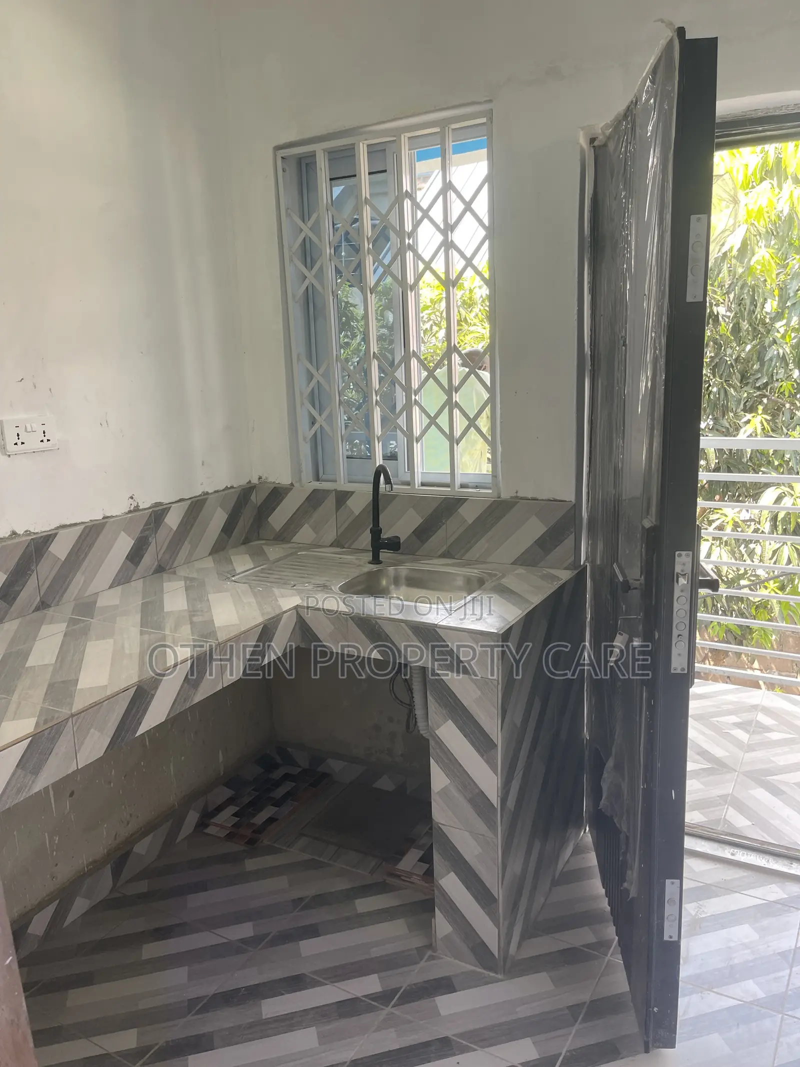 1bdrm Apartment in Othen Property Care, Lapaz for rent