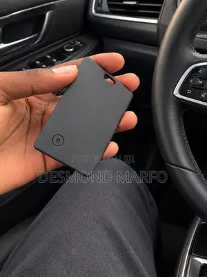 Smart Wireless GPS Tracker - Card