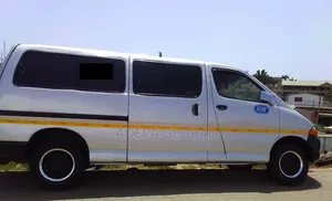 Toyota HiAce 2016 Grey