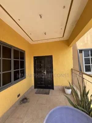 4bdrm House in Lakeside, Ashaley Botwe for sale
