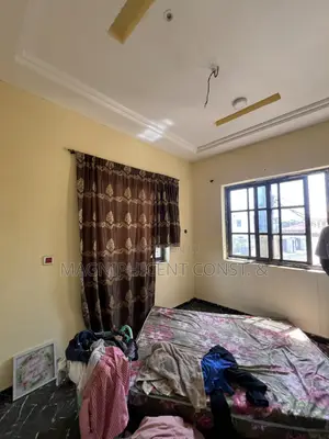 4bdrm House in Lakeside, Ashaley Botwe for sale