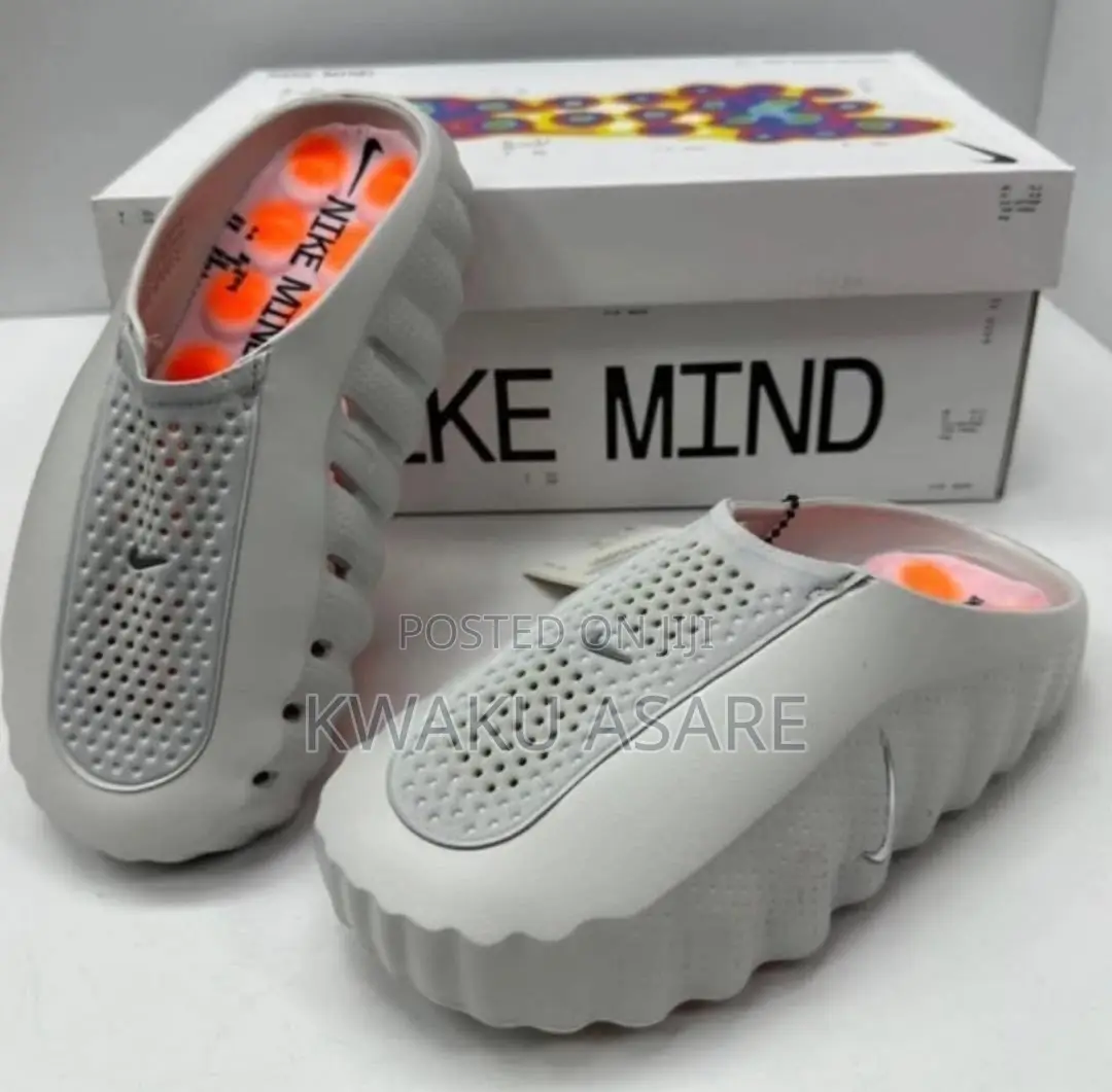 Nike Mind 001 Pregame Mule / Recovery Slide