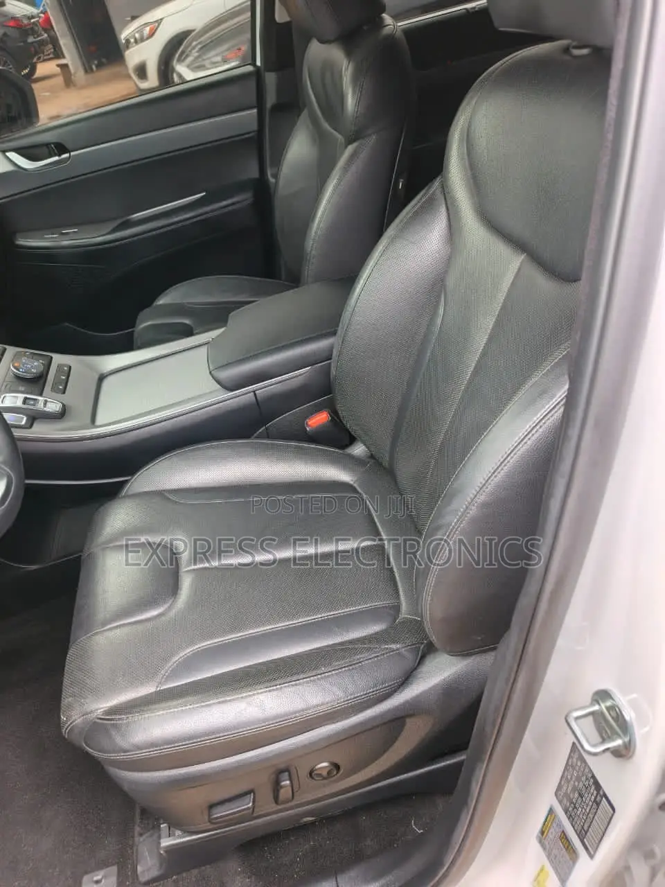 Hyundai Palisade 2021 White