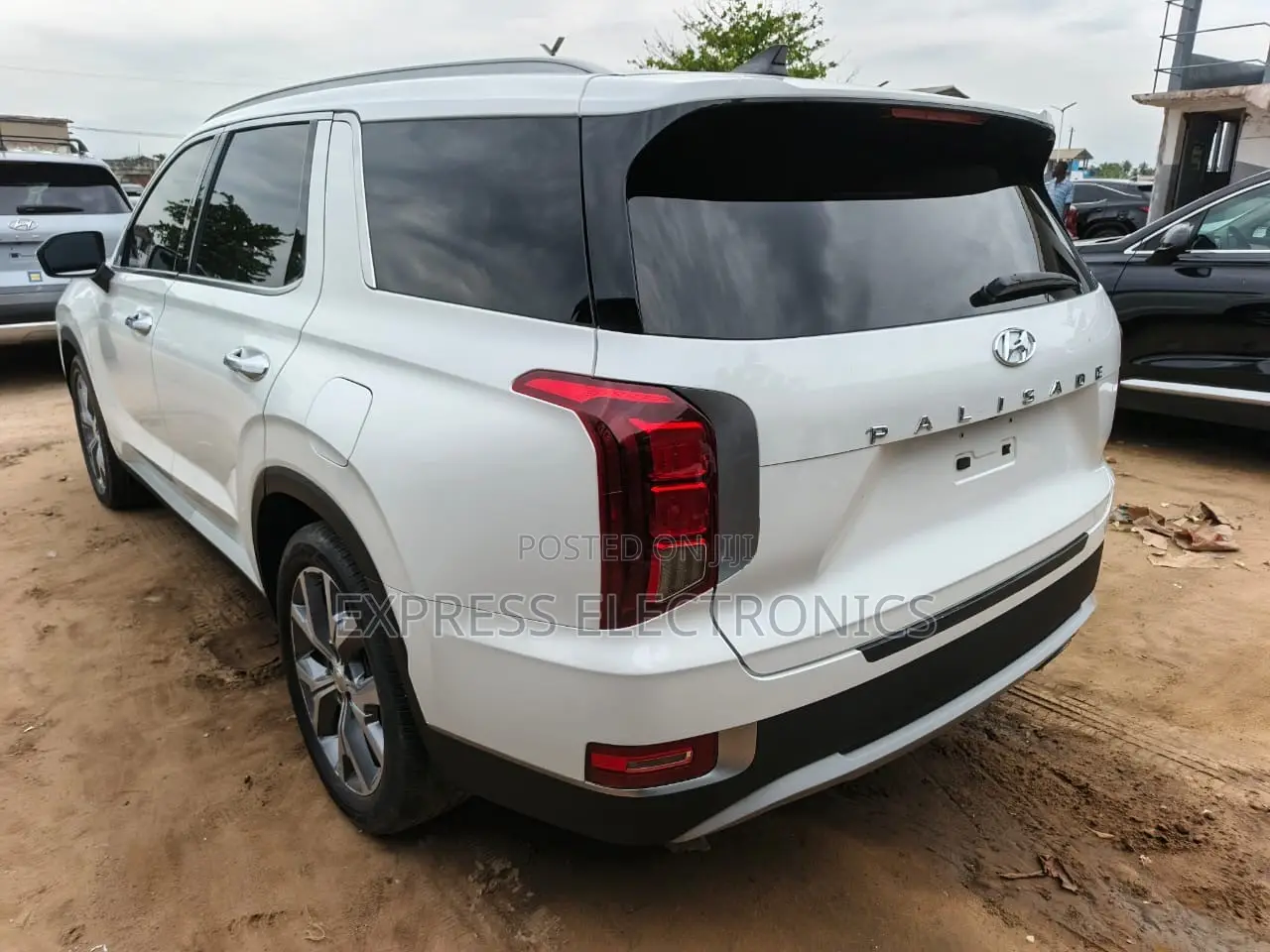 Hyundai Palisade 2021 White