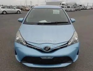 Toyota Vitz 1.3 FWD 5dr 2015 Blue