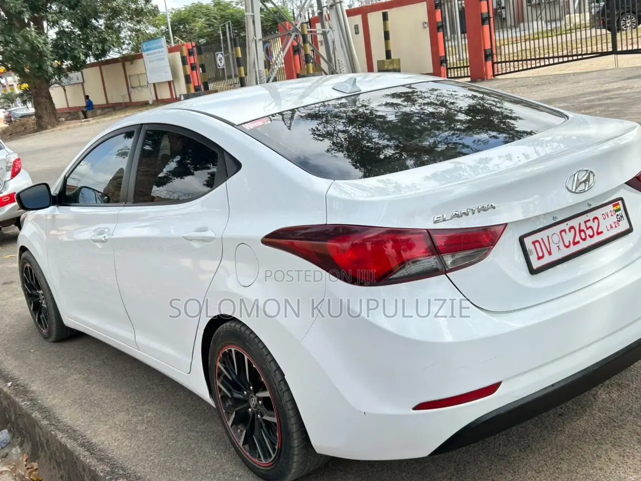 Hyundai Elantra SE Sedan FWD (1.8L 4cyl 6A) 2016 White