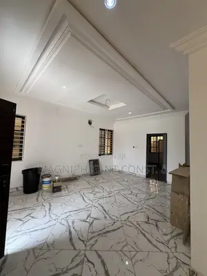 3bdrm Apartment in Lakeside, Ashaley Botwe for rent