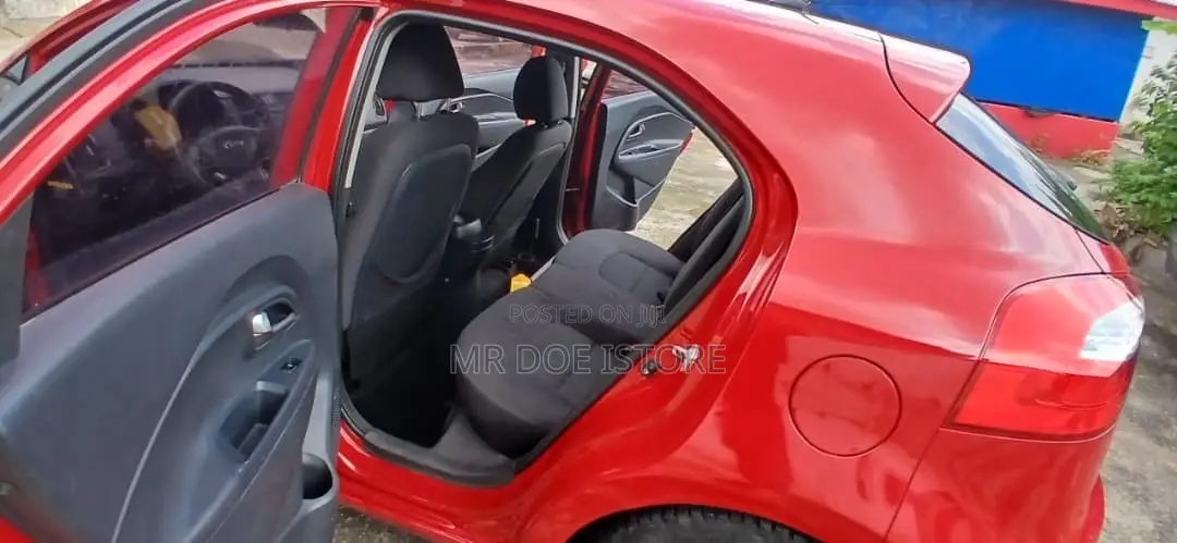 Kia Rio LX 4dr Hatchback (1.6L 4cyl 6A) 2014 Red
