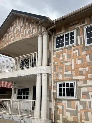 2bdrm Apartment in Lakeside, Ashaley Botwe for rent