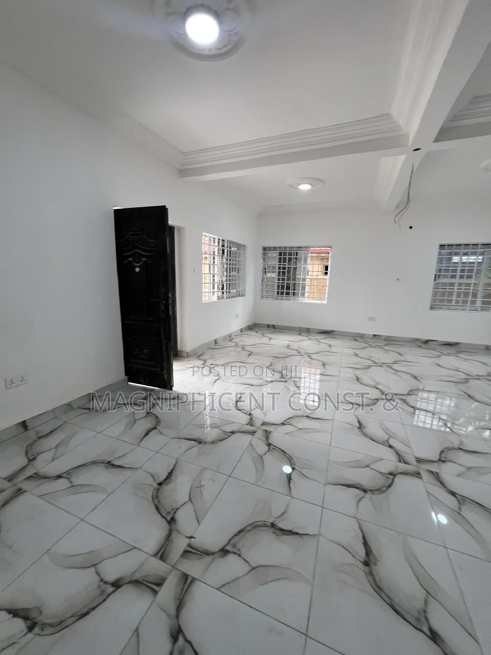 2bdrm Apartment in Lakeside, Ashaley Botwe for rent