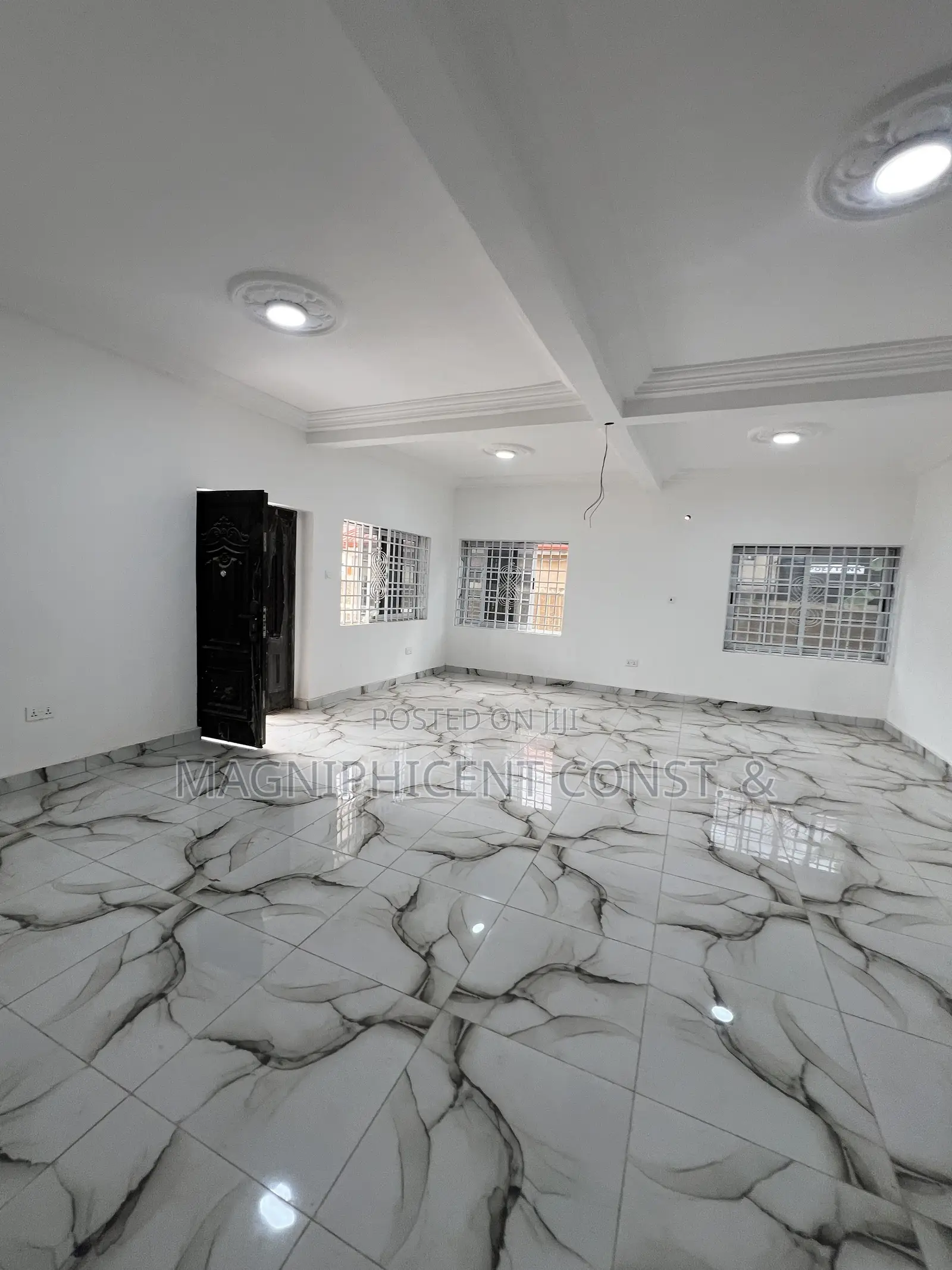 2bdrm Apartment in Lakeside, Ashaley Botwe for rent