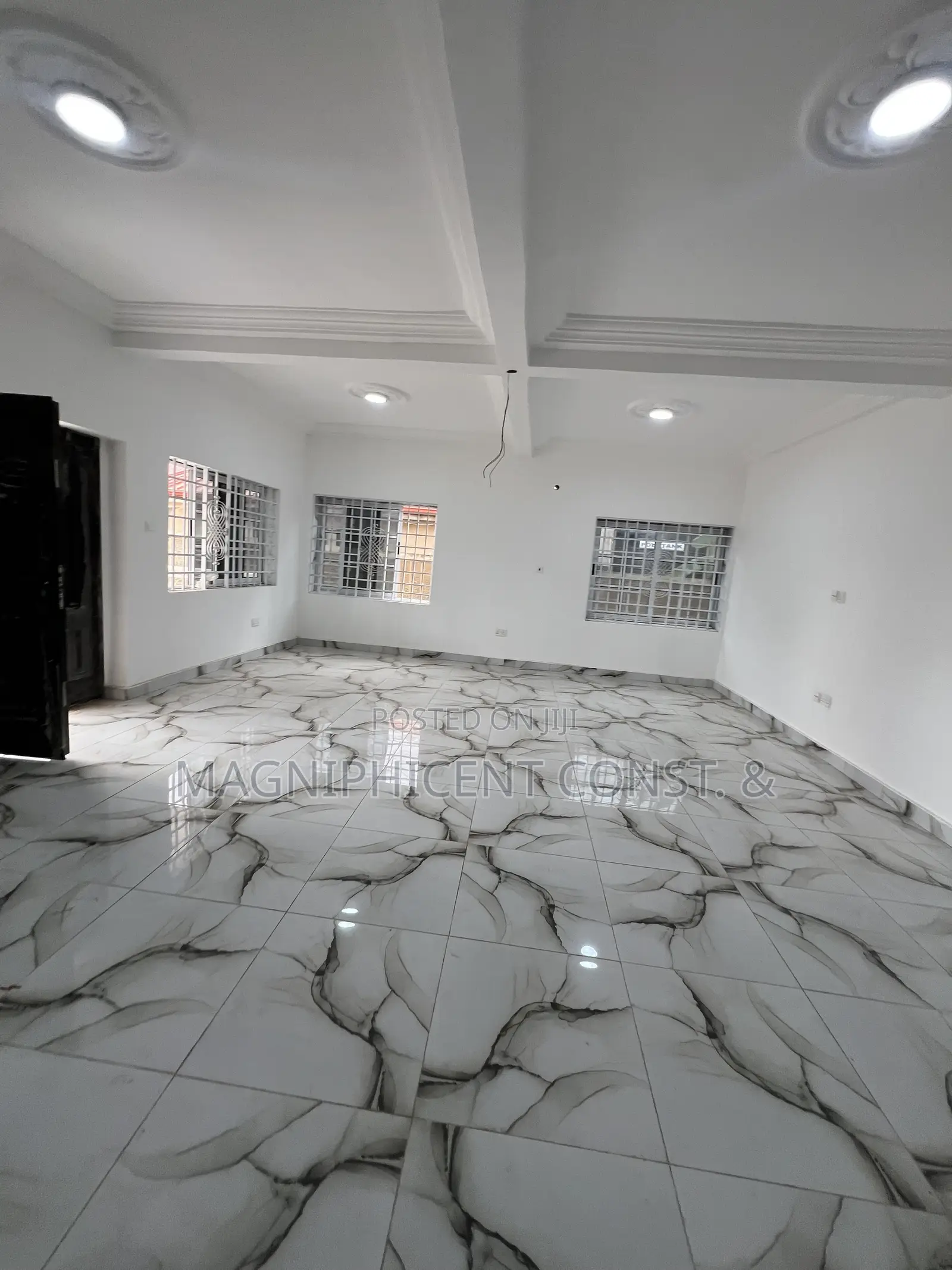 2bdrm Apartment in Lakeside, Ashaley Botwe for rent