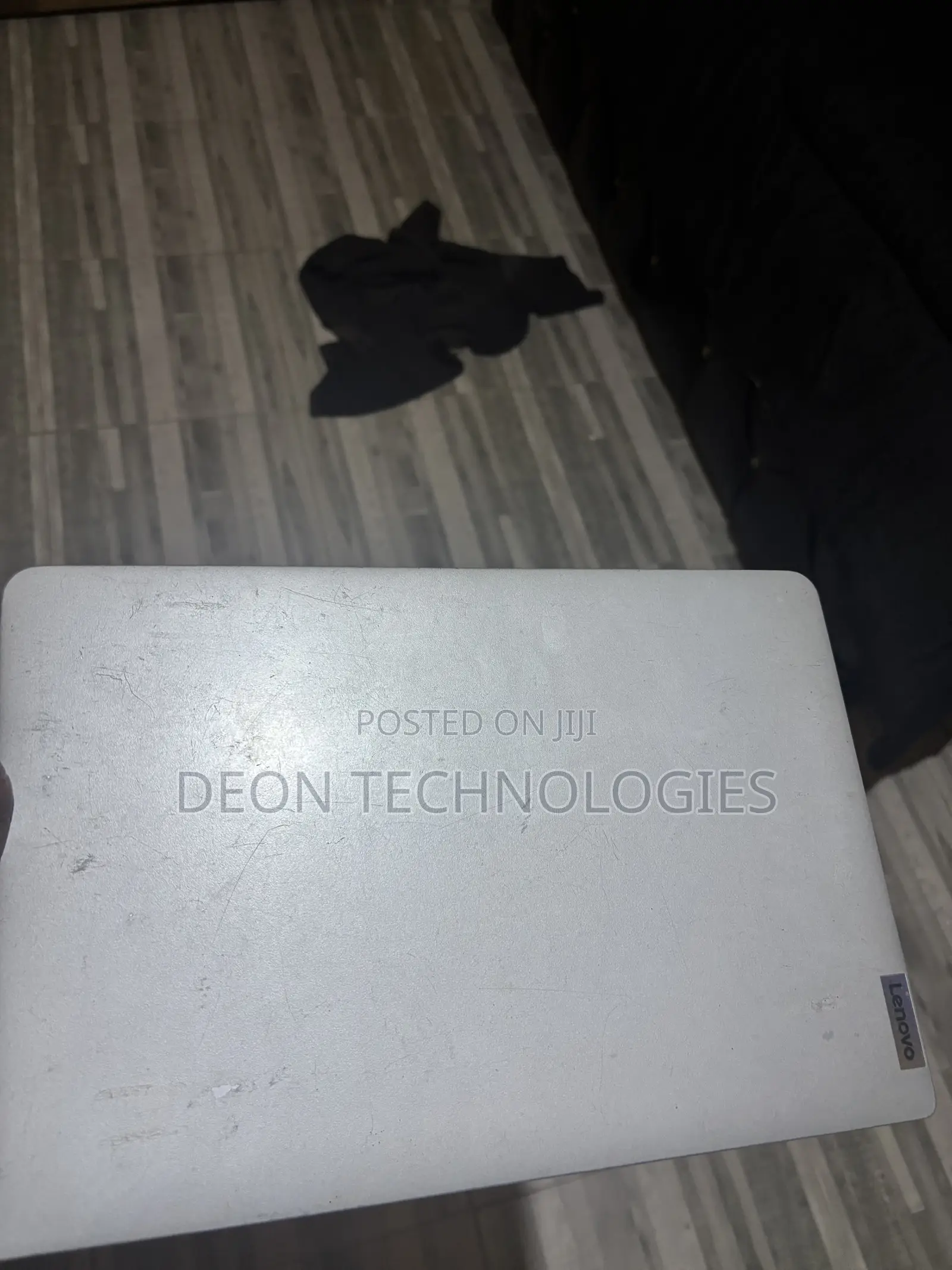 Laptop Lenovo IdeaPad 1 4GB Intel Celeron HDD+SSD 140GB