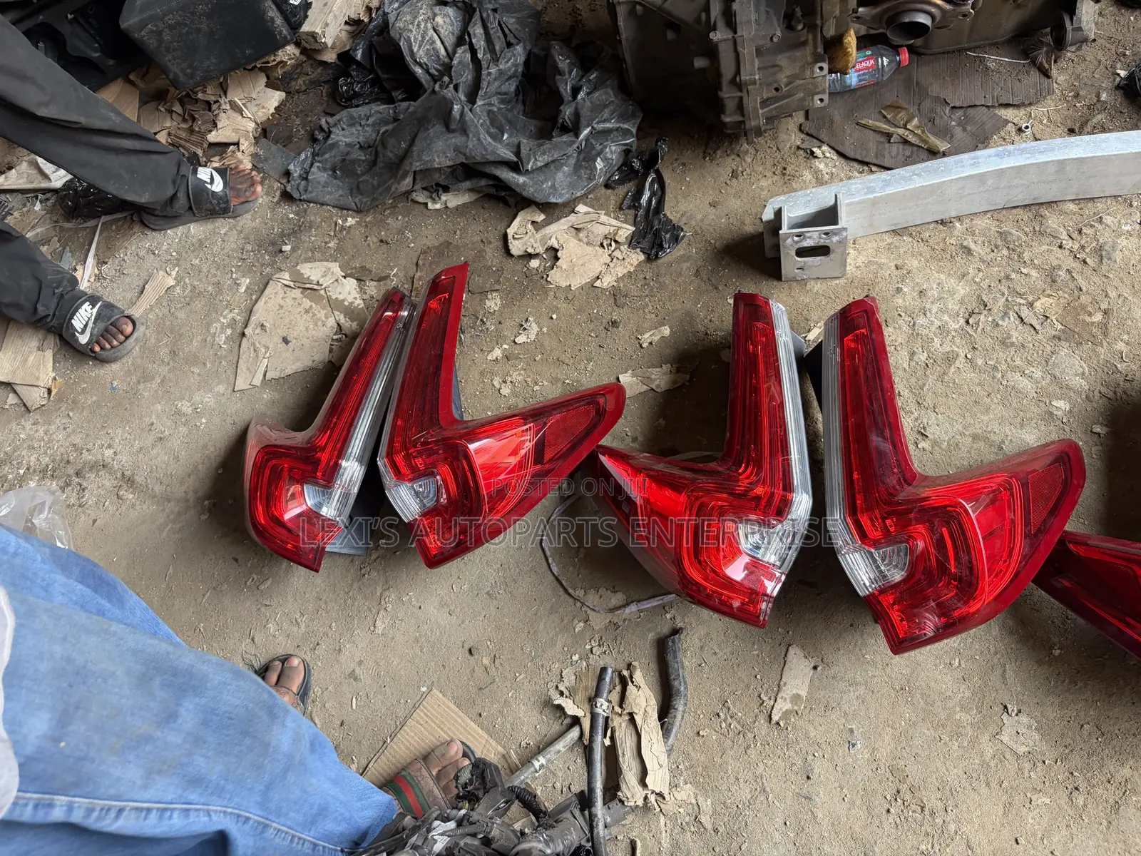 Honda CRV 2017,2018,2019,2020,2021taillight Pair Available