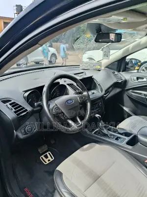 Ford Escape S FWD 2017 Black
