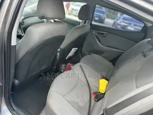 Hyundai Elantra Limited Sedan FWD (1.8L 4cyl 6A) 2013 Gray