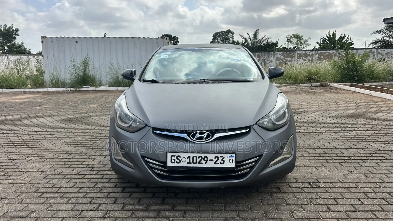 Hyundai Elantra Limited Sedan FWD (1.8L 4cyl 6A) 2013 Gray