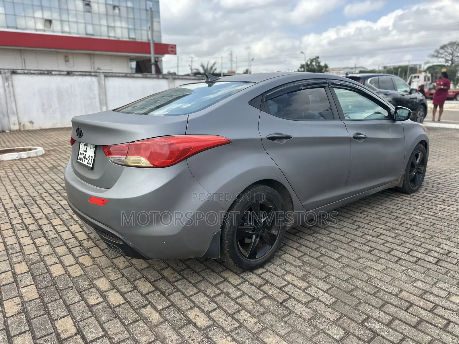 Hyundai Elantra Limited Sedan FWD (1.8L 4cyl 6A) 2013 Gray