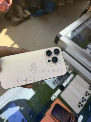 Apple iPhone 16 Pro 1 TB Gold