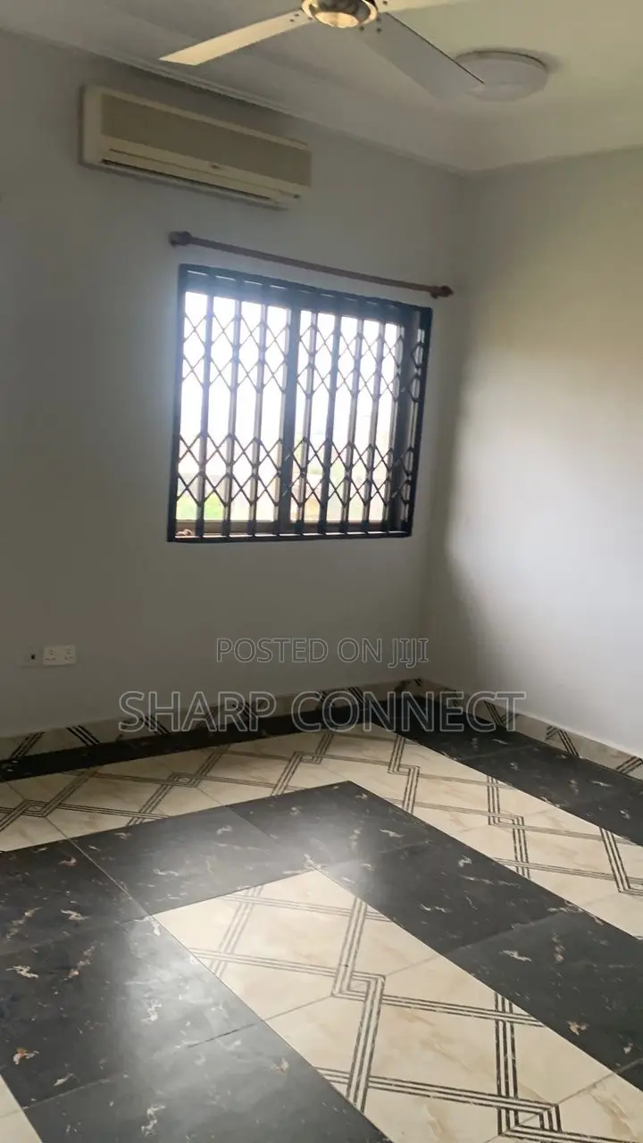 5bdrm Duplex in Kasoa Tuba Road, Toll Booth for rent