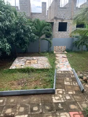 5bdrm Duplex in Kasoa Tuba Road, Toll Booth for rent