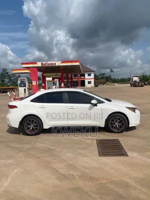 Toyota Corolla 2020 White