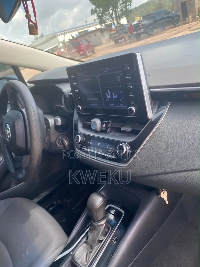 Toyota Corolla 2020 White